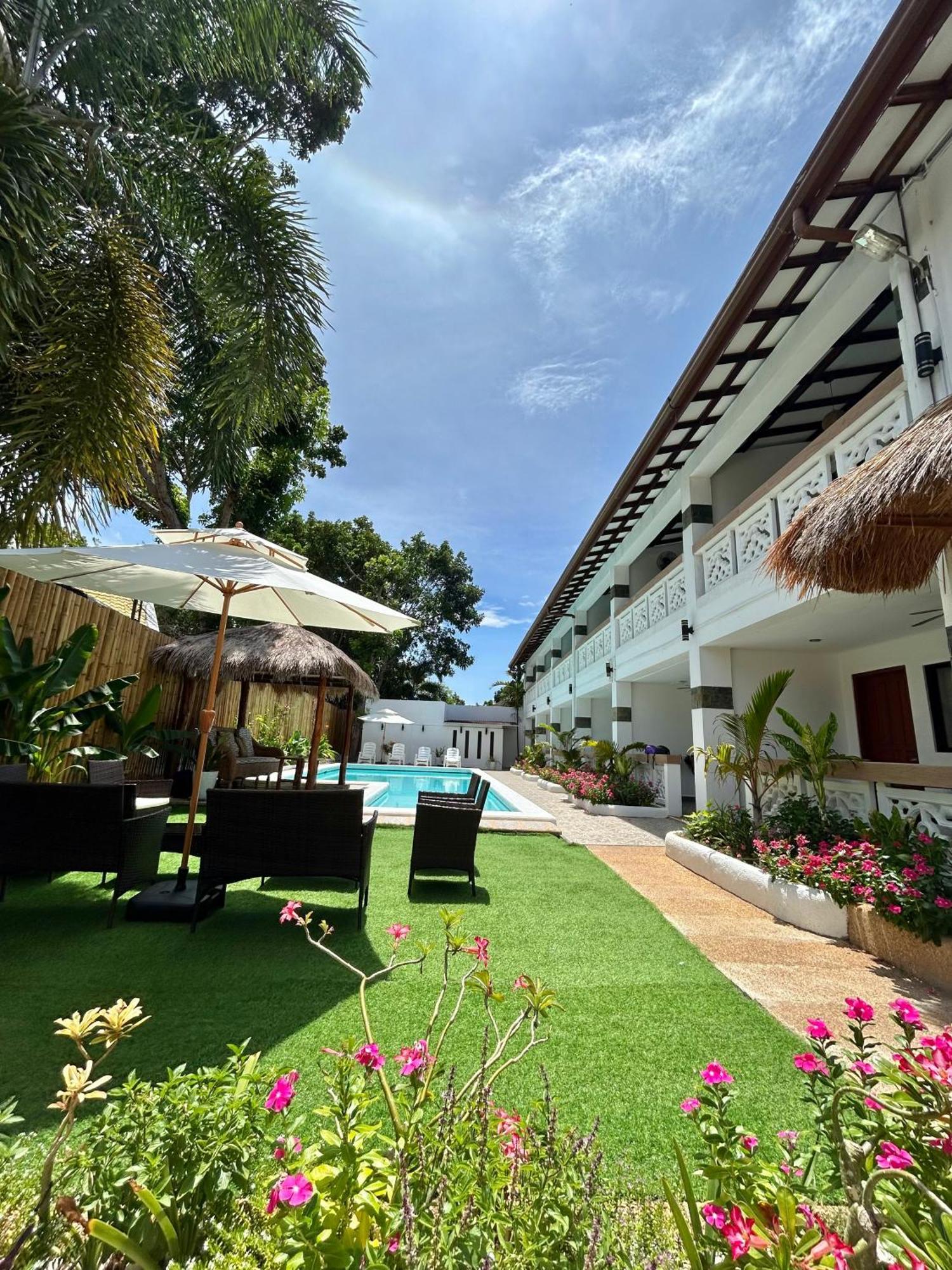 Alona Garden Suites Panglao Exterior photo